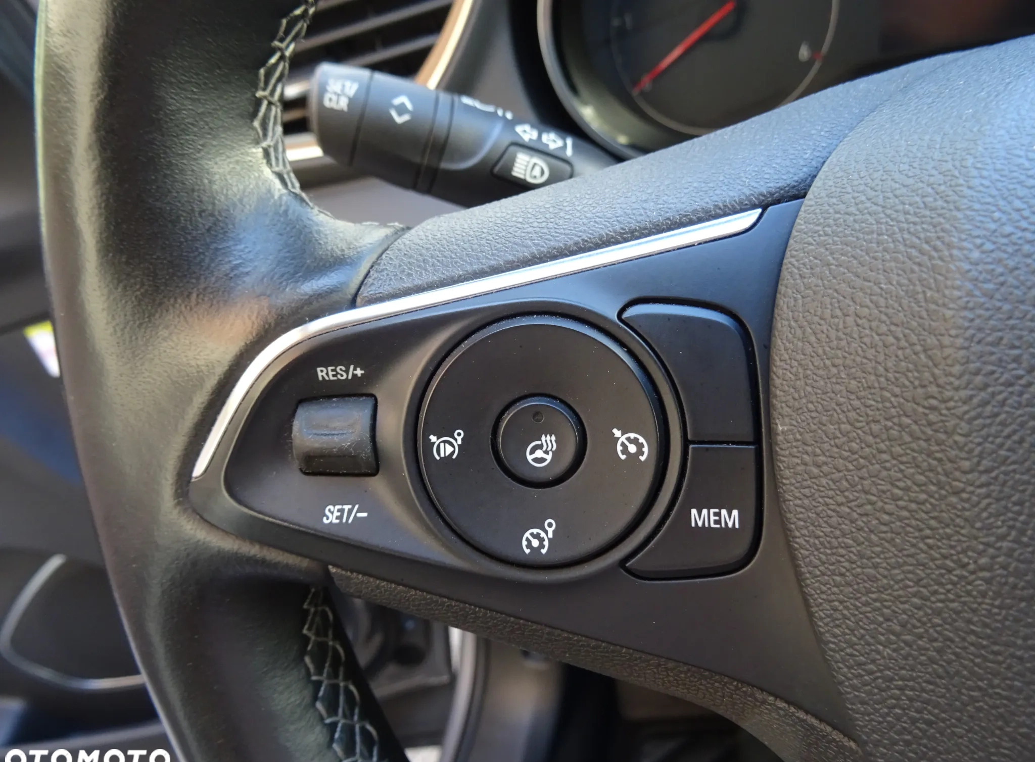 Opel Grandland X cena 72900 przebieg: 116000, rok produkcji 2019 z Puławy małe 326